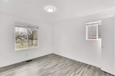 597 SE 13th Ave, Hillsboro, OR 97123 - Photo 17