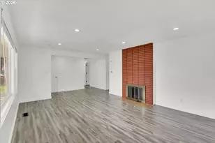 597 SE 13th Ave, Hillsboro, OR 97123 - Photo 9