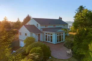 1320 15th St, Astoria, OR 97103 - Photo 3