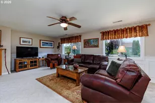 19801 Olmstead Rd NE, Aurora, OR 97002 - Photo 21