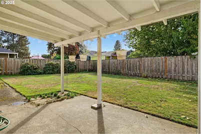 379 SE 34th Ct, Hillsboro, OR 97123 - Photo 35
