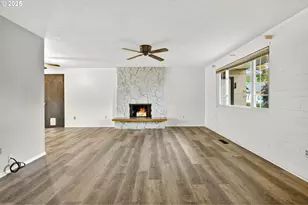 379 SE 34th Ct, Hillsboro, OR 97123 - Photo 11