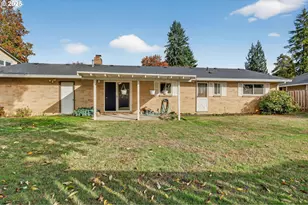 379 SE 34th Ct, Hillsboro, OR 97123 - Photo 39