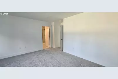 12451 SE Harold St #1, Portland, OR 97236 - Photo 15