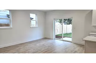 12451 SE Harold St, Portland, OR 97236 - Photo 9