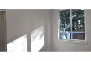 12451 SE Harold St, Portland, OR 97236 - Photo 11