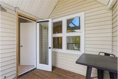 8945 N Calvert Ave, Portland, OR 97217 - Photo 21