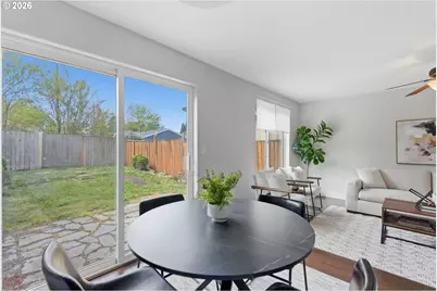 8945 N Calvert Ave, Portland, OR 97217 - Photo 9