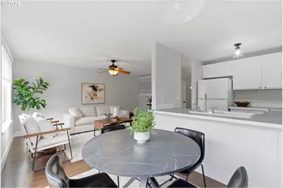 8945 N Calvert Ave, Portland, OR 97217 - Photo 9