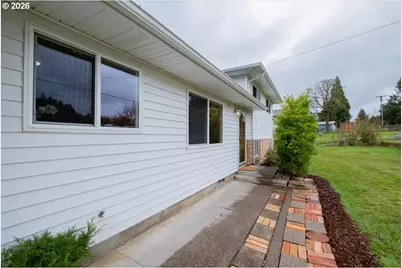 38072 Scravel Hill Rd, Albany, OR 97322 - Photo 9