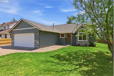 306 E Hilltop Dr, Newberg, OR 97132 - Photo 3