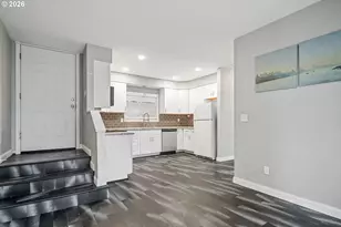 2901 SE 118th Ave, Portland, OR 97266 - Photo 3