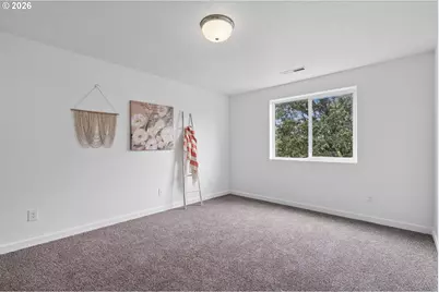 585 SW 207th Ave, Beaverton, OR 97006 - Photo 17
