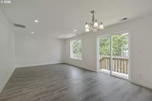 585 SW 207th Ave, Beaverton, OR 97006 - Photo 9
