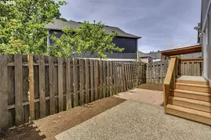585 SW 207th Ave, Beaverton, OR 97006 - Photo 27