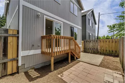 585 SW 207th Ave, Beaverton, OR 97006 - Photo 27