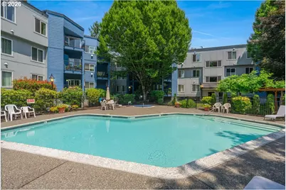 8720 SW Tualatin Rd #303, Tualatin, OR 97062 - Photo 1