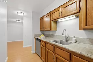 8720 SW Tualatin Rd, Tualatin, OR 97062 - Photo 11
