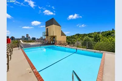 2021 SW Main St #33, Portland, OR 97205 - Photo 41