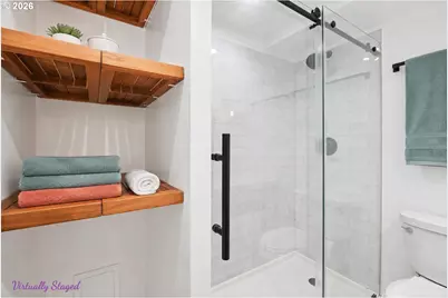 2021 SW Main St #33, Portland, OR 97205 - Photo 31