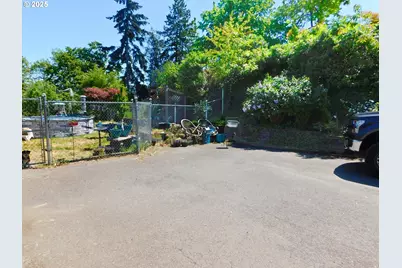 231 NE Darrell Ave, Winston, OR 97496 - Photo 47