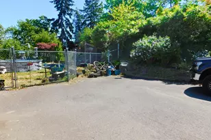 231 NE Darrell Ave, Winston, OR 97496 - Photo 47