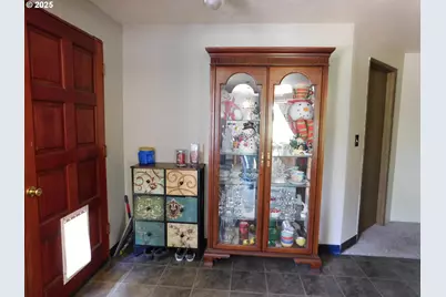 231 NE Darrell Ave, Winston, OR 97496 - Photo 19