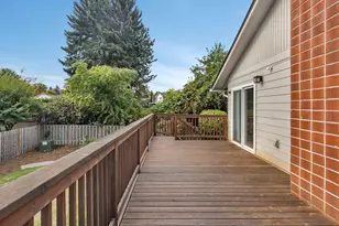 13710 NE Beech St, Portland, OR 97230 - Photo 35