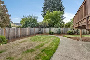 13710 NE Beech St, Portland, OR 97230 - Photo 37