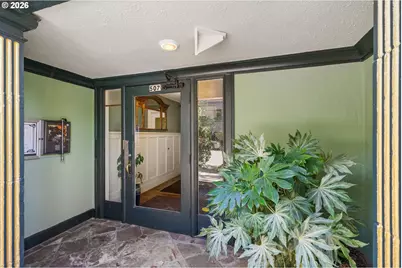 507 NW 22nd Ave #301, Portland, OR 97210 - Photo 9