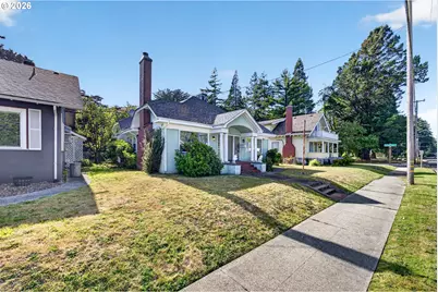1410 Sherman Ave, North Bend, OR 97459 - Photo 3
