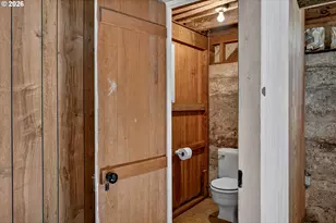 1410 Sherman Ave, North Bend, OR 97459 - Photo 35