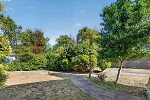 1410 Sherman Ave, North Bend, OR 97459 - Photo 39