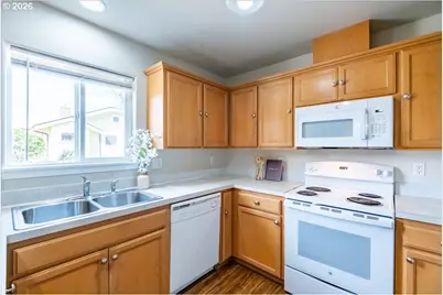 1825 SW Easy St, Corvallis, OR 97333 - Photo 13