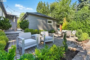 3190 SW Ridgewood Ave, Portland, OR 97225 - Photo 39