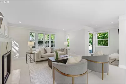 3190 SW Ridgewood Ave, Portland, OR 97225 - Photo 3