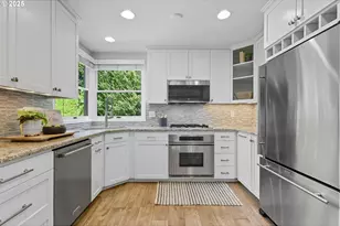 3190 SW Ridgewood Ave, Portland, OR 97225 - Photo 17