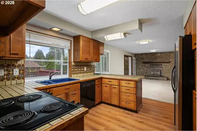 5410 SE Byron Dr, Milwaukie, OR 97267 - Photo 9