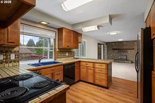 5410 SE Byron Dr, Milwaukie, OR 97267 - Photo 9