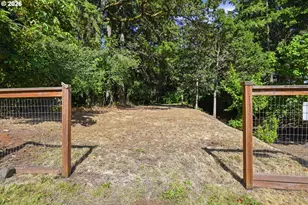 2930 Norkenzie Rd, Eugene, OR 97408 - Photo 41