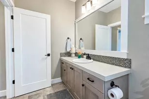 6413 SE Ketchum St, Milwaukie, OR 97267 - Photo 29