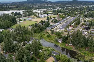 6413 SE Ketchum St, Milwaukie, OR 97267 - Photo 45