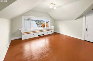 1215 15th St, Astoria, OR 97103 - Photo 31