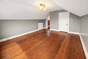 1215 15th St, Astoria, OR 97103 - Photo 29