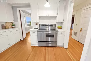 1215 15th St, Astoria, OR 97103 - Photo 15