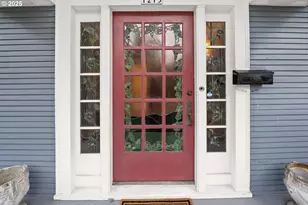 1215 15th St, Astoria, OR 97103 - Photo 3