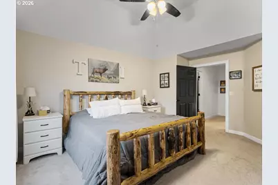 18910 Highland Dr, Oregon City, OR 97045 - Photo 13