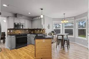 18910 Highland Dr, Oregon City, OR 97045 - Photo 7