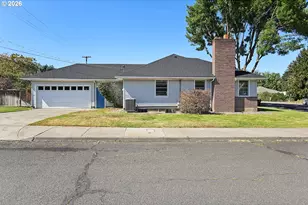 1000 W 9th St, The Dalles, OR 97058 - Photo 3