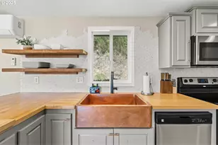 400 Tenmile Terrace, Lakeside, OR 97449 - Photo 15